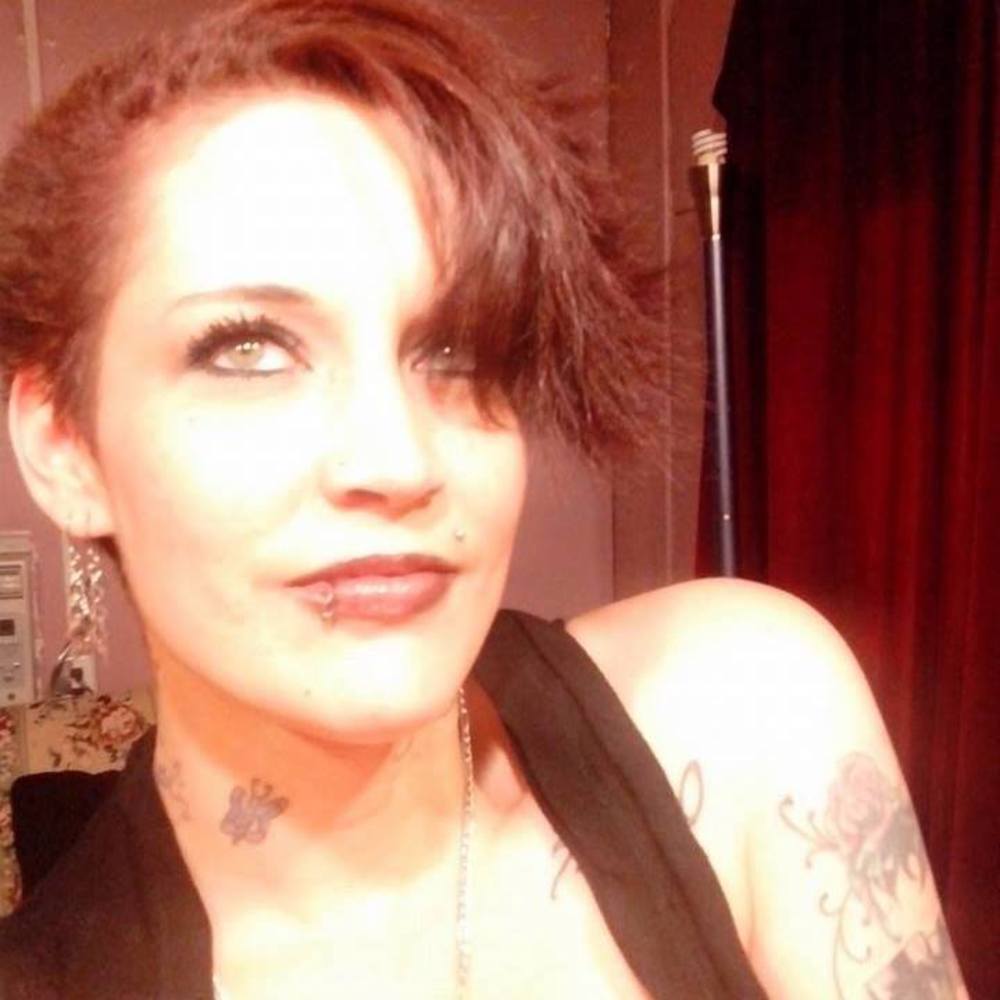 Meet your Posher, Tina